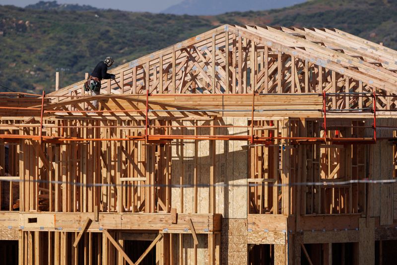 US single-family housing starts rebound; tariffs an obstacle